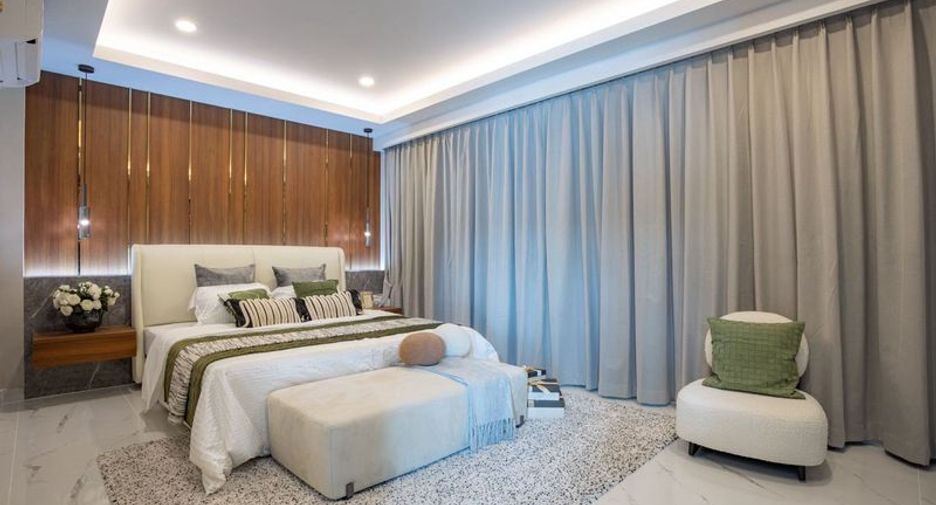 For sale 5 bedrooms villa in Bang Lamung, Chonburi