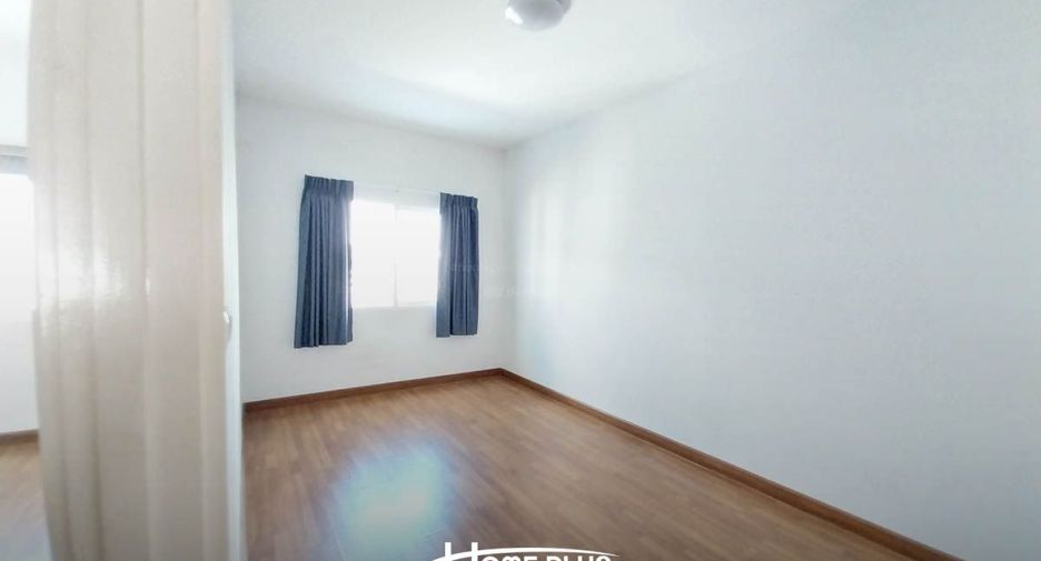 For sale 3 bedrooms townhouse in Mueang Pathum Thani, Pathum Thani