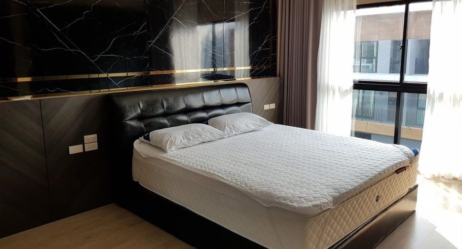 Haus zur Miete und zum Kauf mit 3 Zimmer in Suan Luang, Bangkok