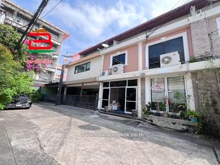 Casa adosada en alquiler de 3 habitaciones en Phaya Thai, Bangkok