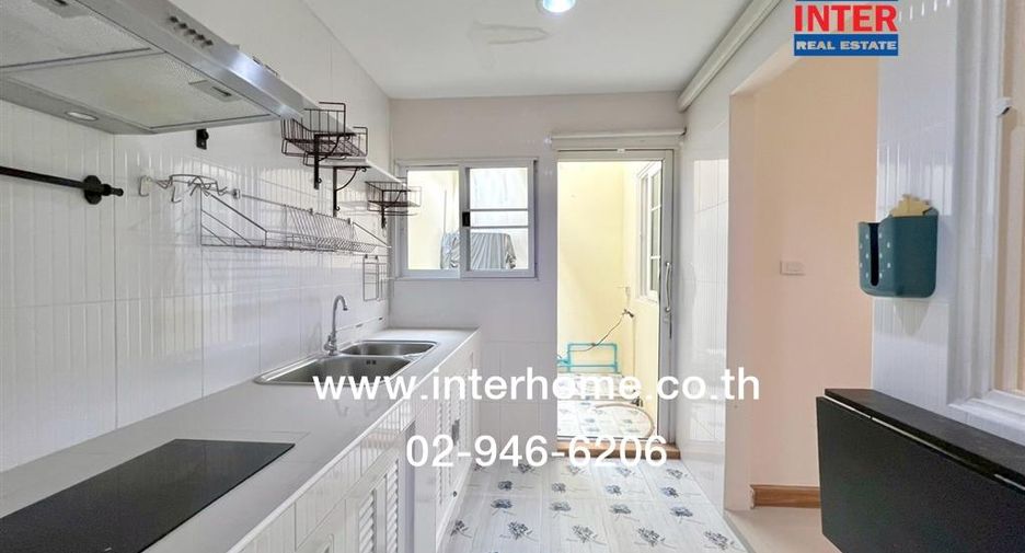For sale 3 bedrooms townhouse in Bang Khen, Bangkok