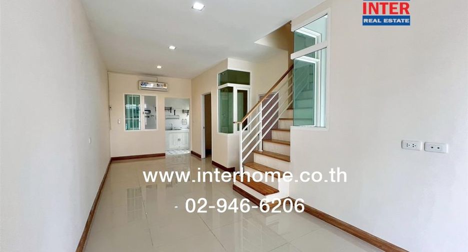 For sale 3 bedrooms townhouse in Bang Khen, Bangkok
