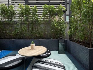 For rent 2 bedrooms townhouse in Saphan Sung, Bangkok