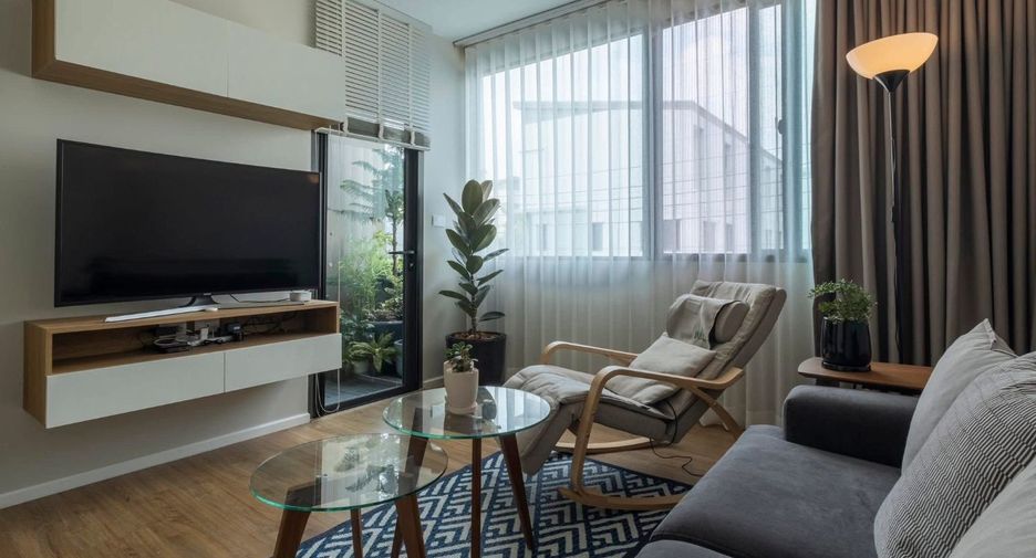 Reihenhaus zur Miete mit 2 Zimmer in Saphan Sung, Bangkok