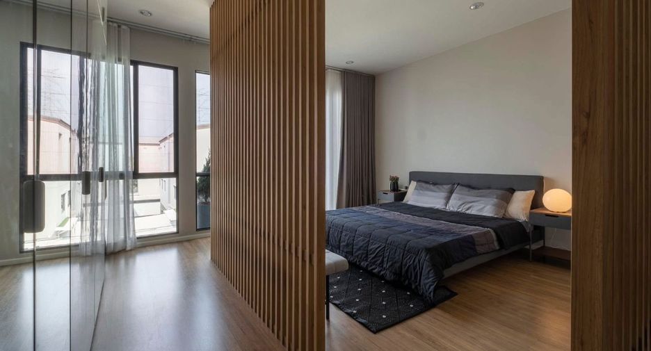 Reihenhaus zur Miete mit 2 Zimmer in Saphan Sung, Bangkok