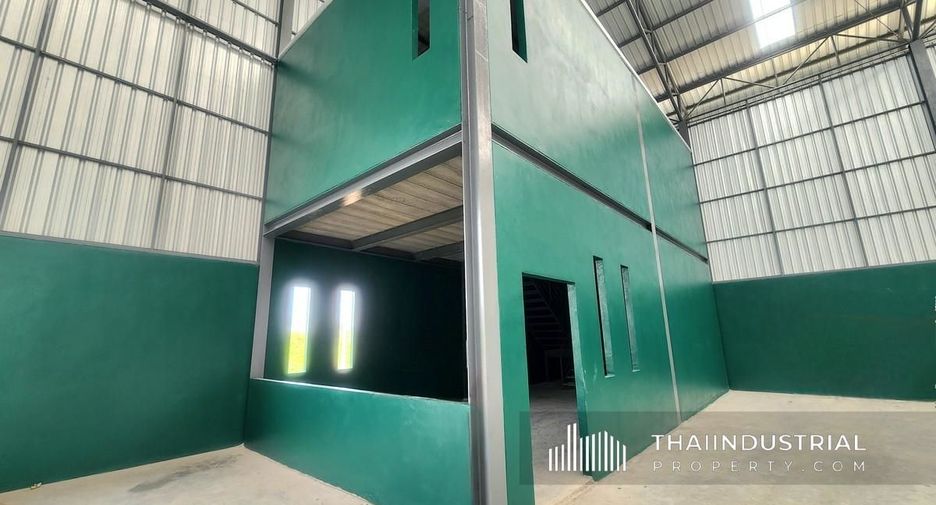 For rent warehouse in Lat Lum Kaeo, Pathum Thani