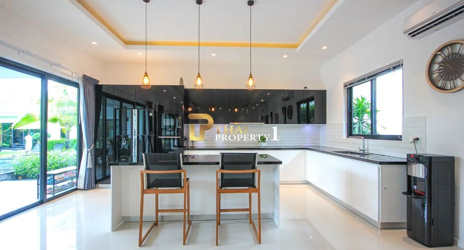 Villa zum Kauf mit 3 Zimmer in Cha Am, Phetchaburi
