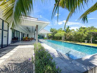 For sale 3 bedrooms villa in Cha Am, Phetchaburi