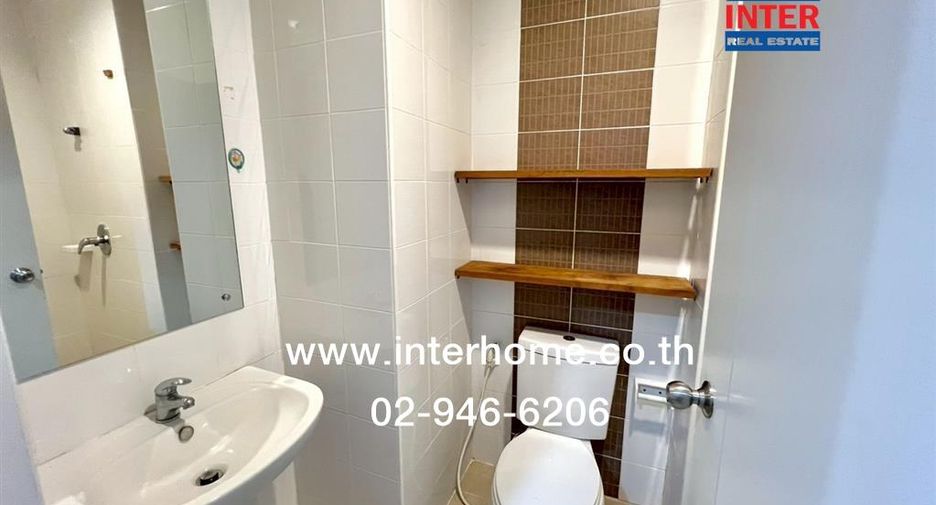 For rent and for sale 3 bedrooms townhouse in Khlong Sam Wa, Bangkok