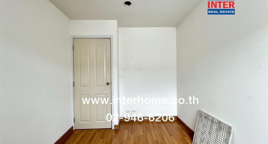 For rent and for sale 3 bedrooms townhouse in Khlong Sam Wa, Bangkok