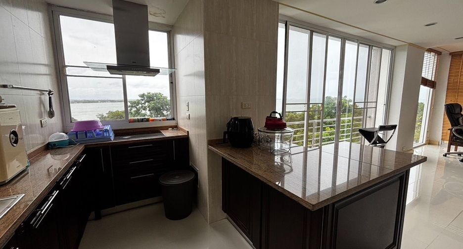 À vendre 3 chambres condo à Klaeng, Rayong