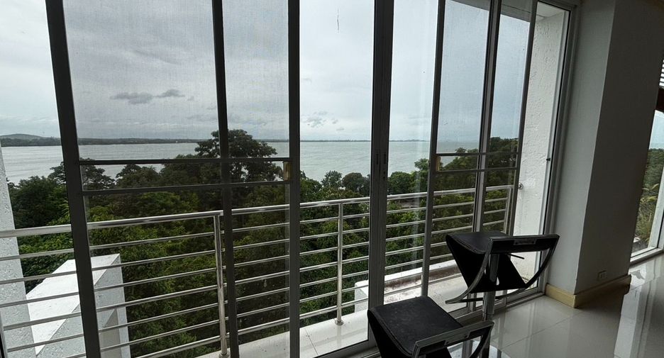 À vendre 3 chambres condo à Klaeng, Rayong
