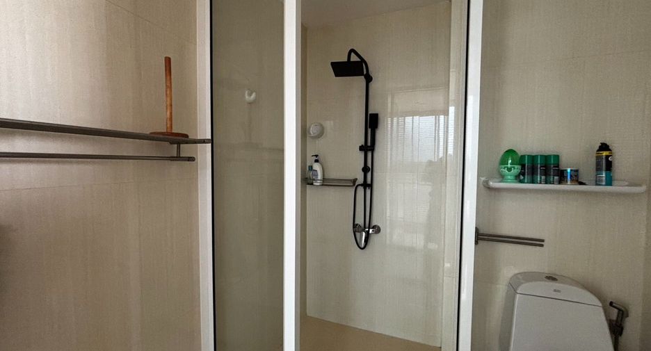 À vendre 3 chambres condo à Klaeng, Rayong
