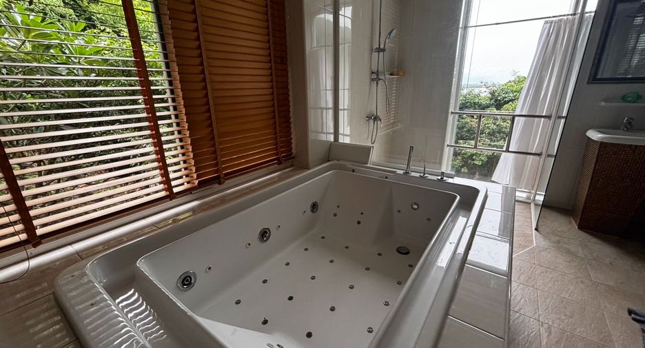 À vendre 3 chambres condo à Klaeng, Rayong