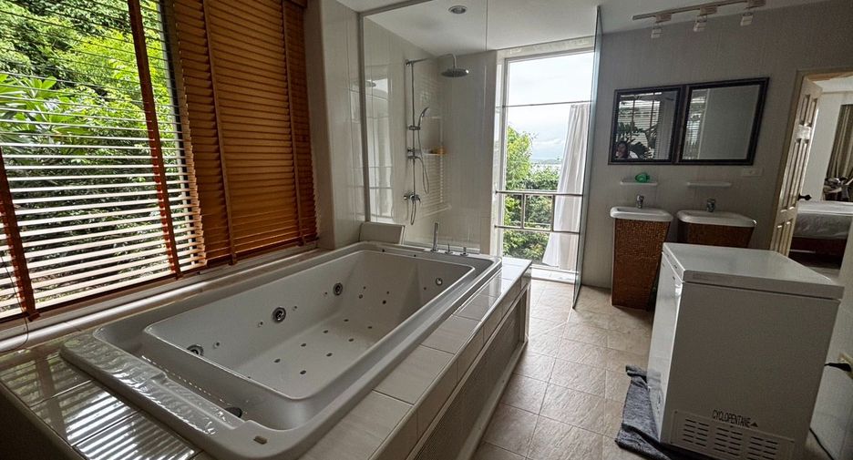 À vendre 3 chambres condo à Klaeng, Rayong