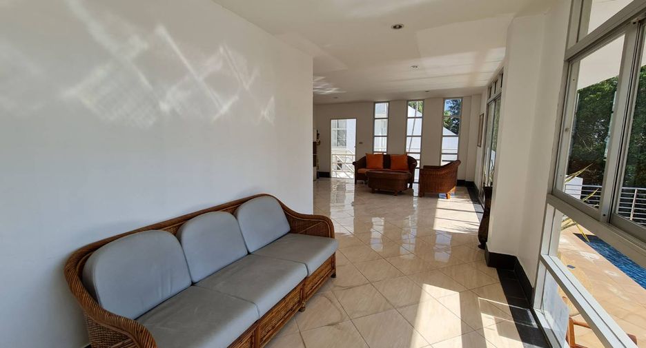 À vendre 3 chambres condo à Klaeng, Rayong