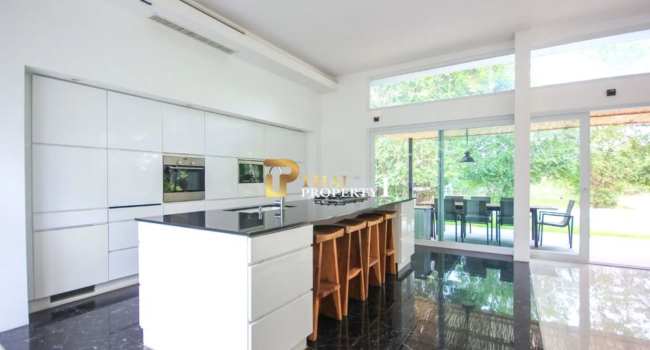 À vendre 4 chambres villa à Hua Hin, Prachuap Khiri Khan