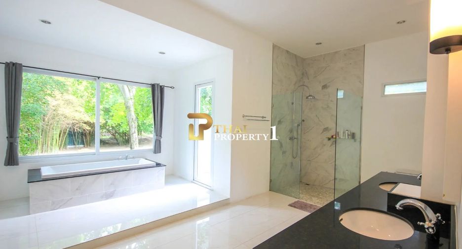 À vendre 4 chambres villa à Hua Hin, Prachuap Khiri Khan