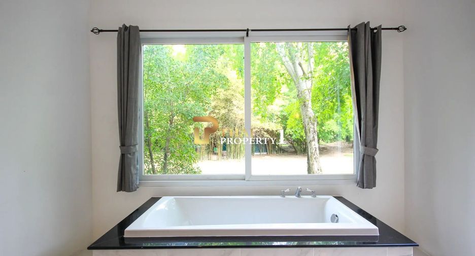 À vendre 4 chambres villa à Hua Hin, Prachuap Khiri Khan