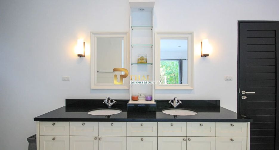 À vendre 4 chambres villa à Hua Hin, Prachuap Khiri Khan
