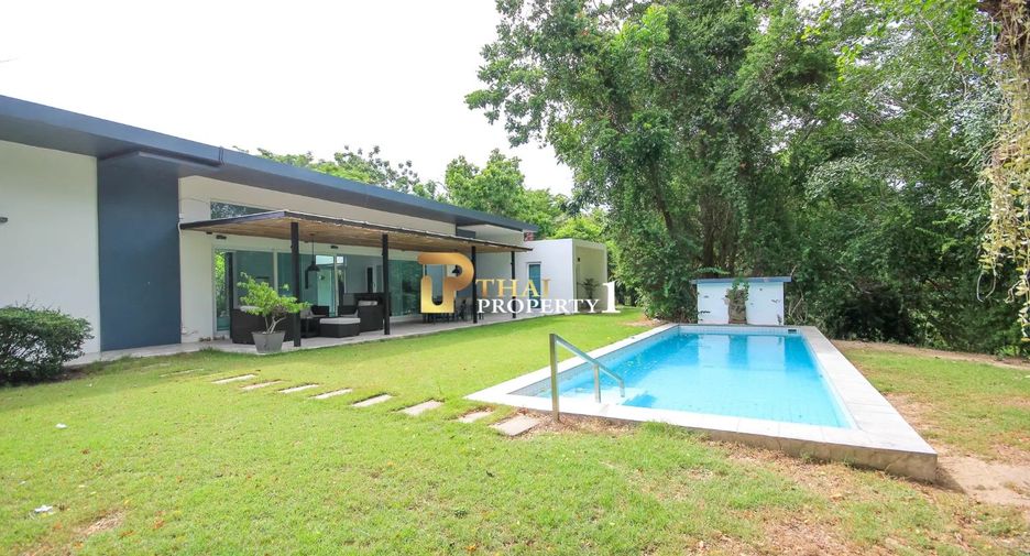 À vendre 4 chambres villa à Hua Hin, Prachuap Khiri Khan