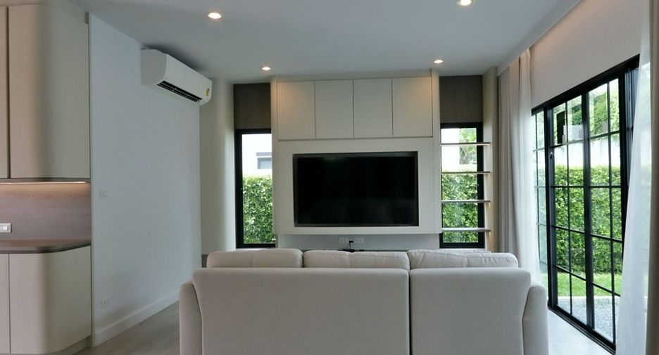 Casa en venta de 4 habitaciones en Pak Kret, Nonthaburi