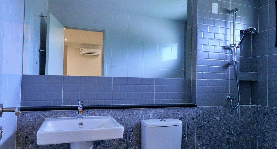 Casa en venta de 4 habitaciones en Pak Kret, Nonthaburi