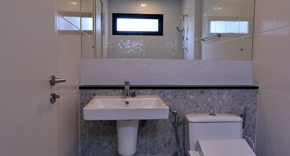 Casa en venta de 4 habitaciones en Pak Kret, Nonthaburi
