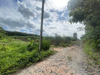 出售 土地 在 Pluak Daeng, Rayong