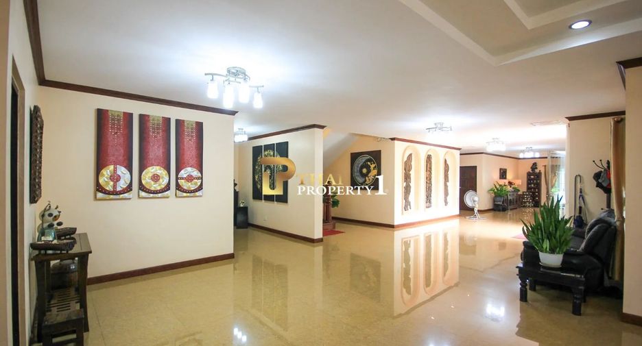 Villa zum Kauf mit 4 Zimmer in Hua Hin, Prachuap Khiri Khan