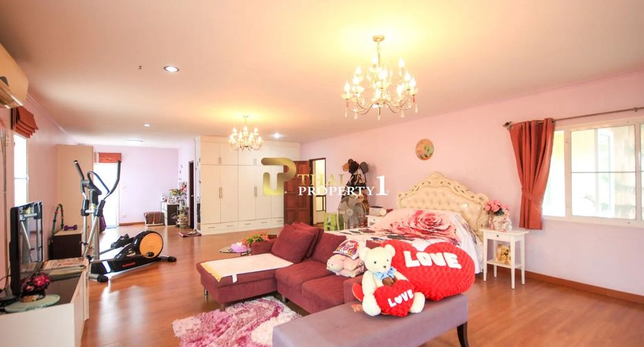 Villa zum Kauf mit 4 Zimmer in Hua Hin, Prachuap Khiri Khan