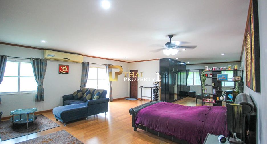 Villa zum Kauf mit 4 Zimmer in Hua Hin, Prachuap Khiri Khan