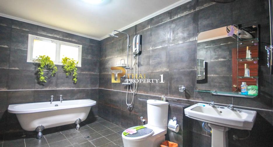 Villa zum Kauf mit 4 Zimmer in Hua Hin, Prachuap Khiri Khan