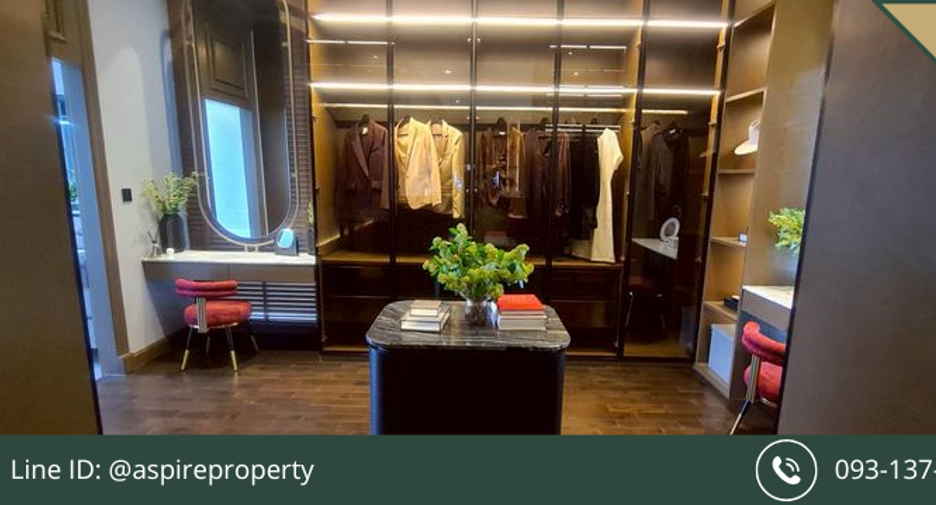 For sale 4 bedrooms house in Lat Krabang, Bangkok