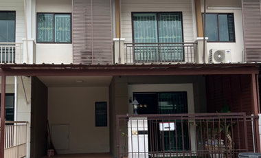For rent and for sale 3 bedrooms townhouse in Suan Luang, Bangkok
