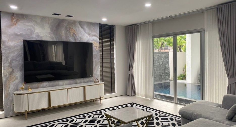 For rent そして for sale 5 ベッドルーム house in Suan Luang, Bangkok