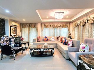 For sale 5 ベッドルーム house in Khlong Toei, Bangkok