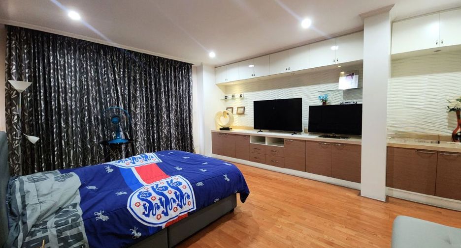 For sale 5 ベッドルーム house in Khlong Toei, Bangkok
