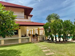 À vendre 4 chambres maison à Bang Saray, Pattaya