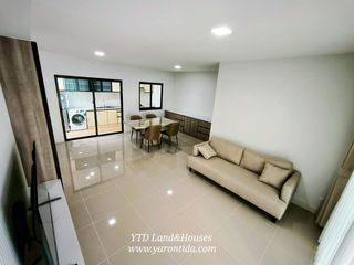 For rent 3 bedrooms townhouse in Bang Phli, Samut Prakan