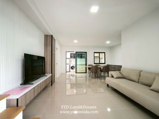 For rent 3 bedrooms townhouse in Bang Phli, Samut Prakan