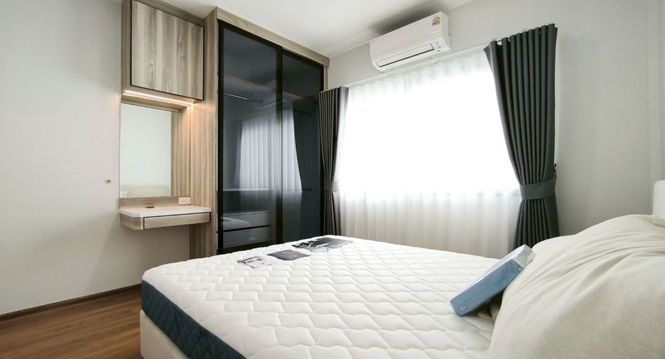For rent 3 bedrooms townhouse in Bang Phli, Samut Prakan
