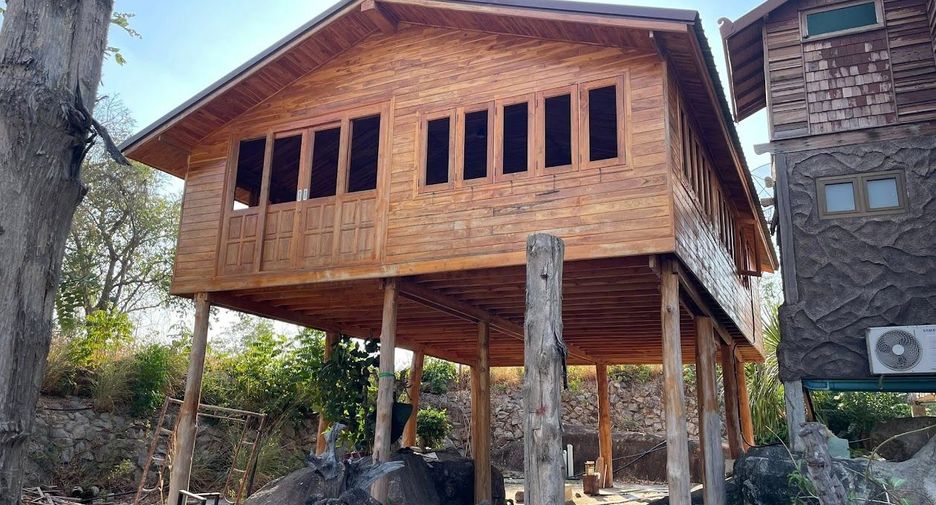 Hotel en venta de 4 habitaciones 