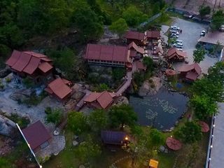Hotel zum Kauf mit 4 Zimmer 