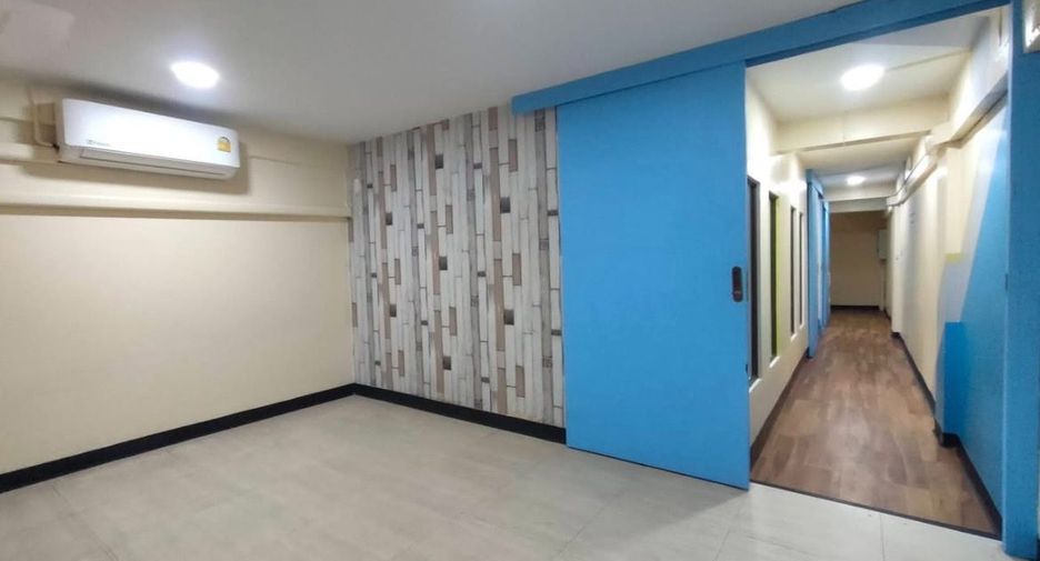 For rent and for sale 5 bedrooms townhouse in Bang Rak, Bangkok