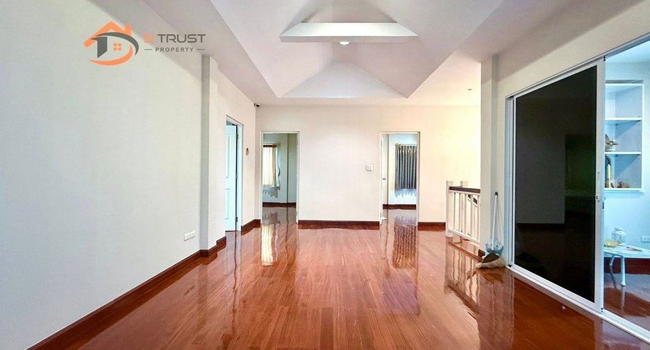 For sale 4 bedrooms house in Bang Phli, Samut Prakan