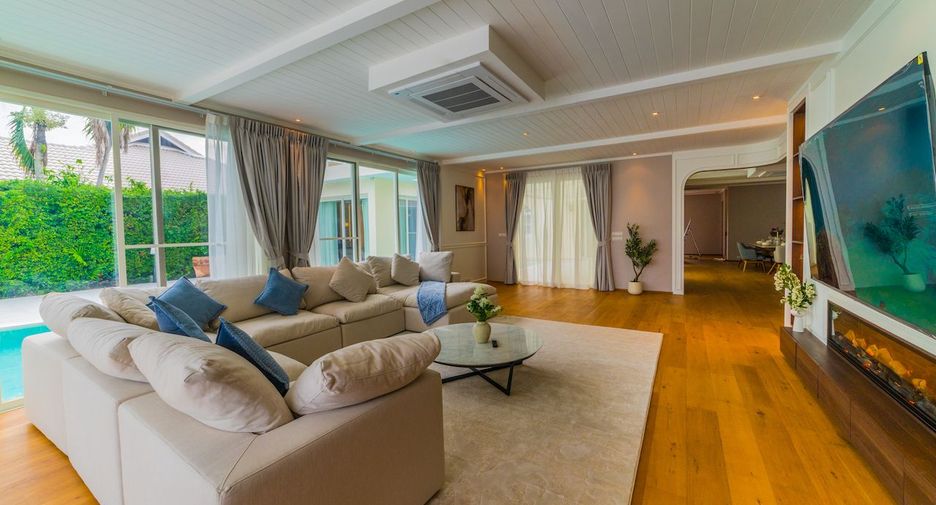 For rent 4 bedrooms villa in Mueang Phuket, Phuket