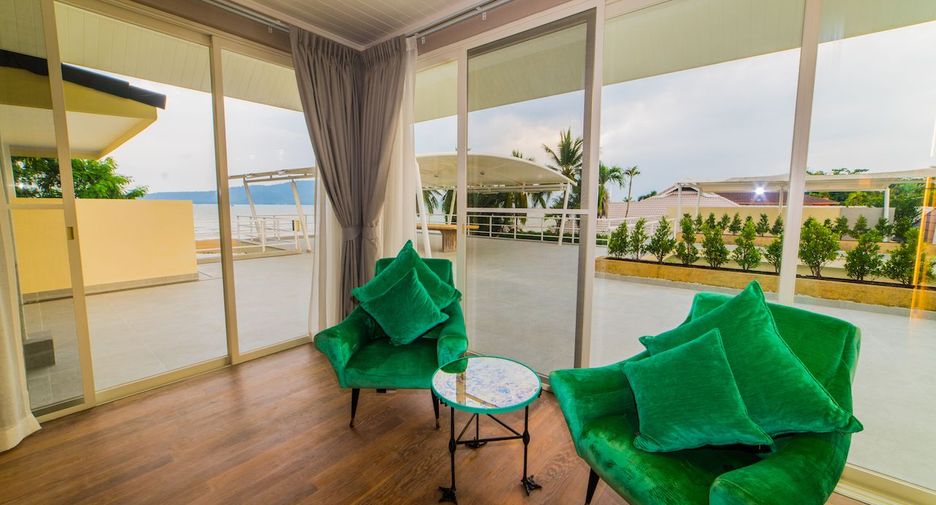 For rent 4 bedrooms villa in Mueang Phuket, Phuket