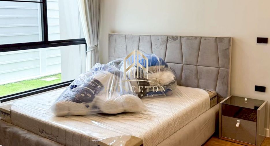 For rent and for sale 6 bedrooms house in Saphan Sung, Bangkok