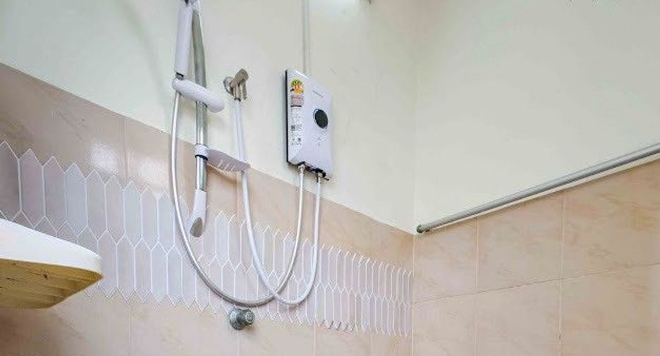 For sale 126 bedrooms apartment in Bangkok Yai, Bangkok